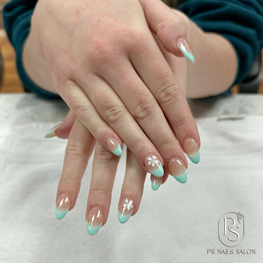 Ps Nails Salon in Hamilton, ON L8S 1G5, Canada